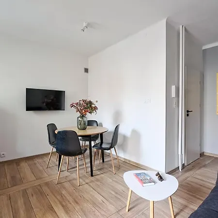 Modern And Cozy - Center - Dobra 27